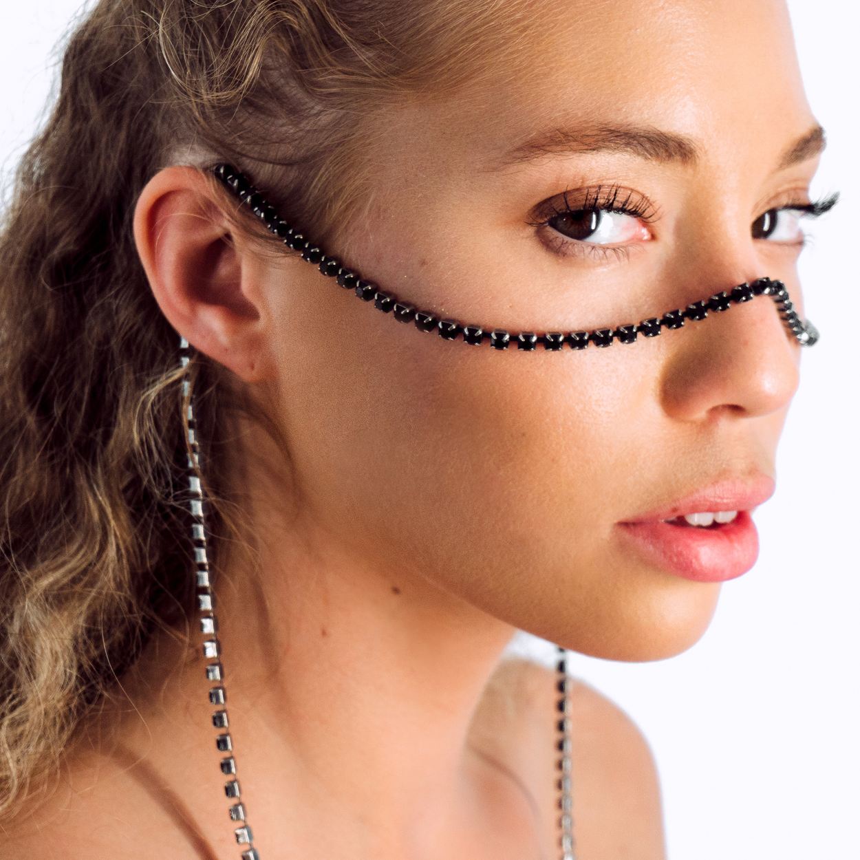 Glorious No.1 Catena | Face Chain | Face Jewelry | Antique Silver Plated  Black Rhinestone Chain | Ethereal Essentials Collection