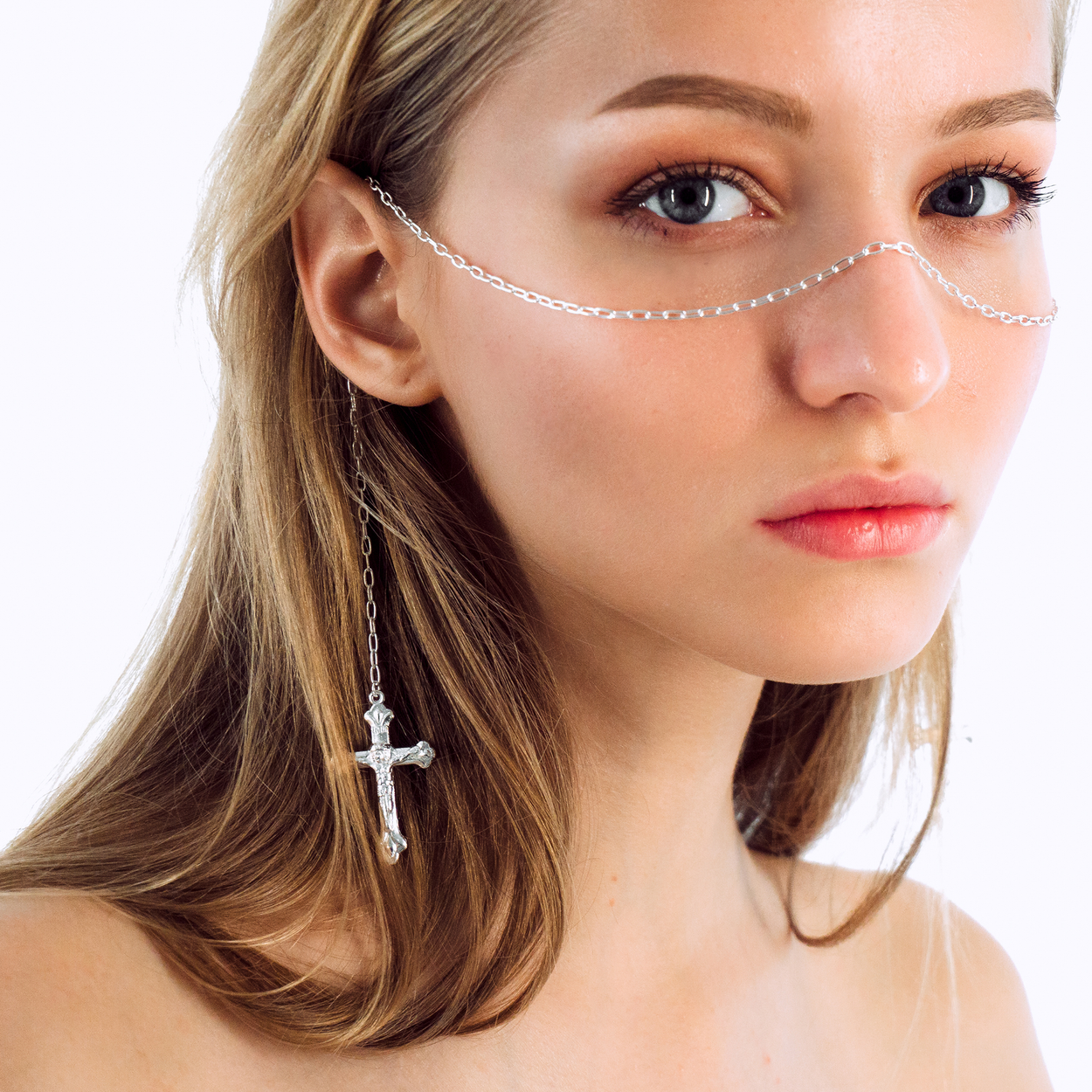Lucrezia Catena | Face Chain | Face Jewelry | Silver with Crosses | Heavenly Bodies Collection