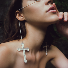 Victoria Catena | Face Chain | Face Jewelry | Silver with Large Crosses | Heavenly Bodies Collection