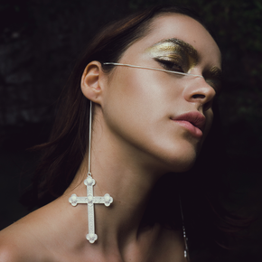 Victoria Catena | Face Chain | Face Jewelry | Silver with Large Crosses | Heavenly Bodies Collection